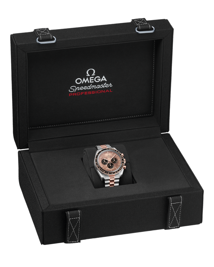 Speedmaster Moonwatch Professional 42 mm, steel ‑ Sedna™ gold on steel ‑ Sedna™ gold