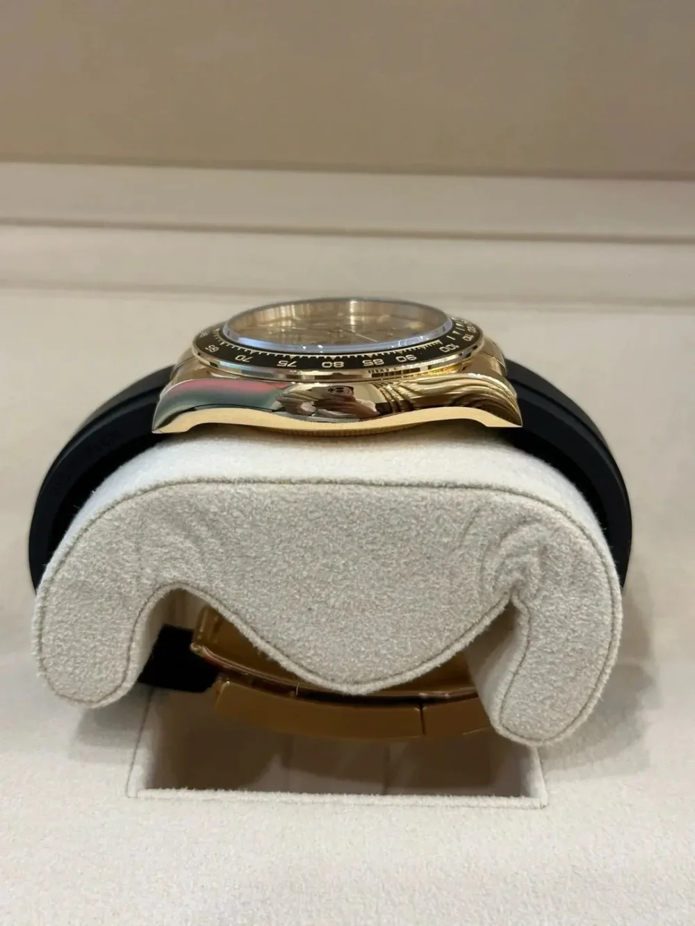 D Cosmograph Daytona Yellow Gold Champagne Dial with Oysterflex Bracelet