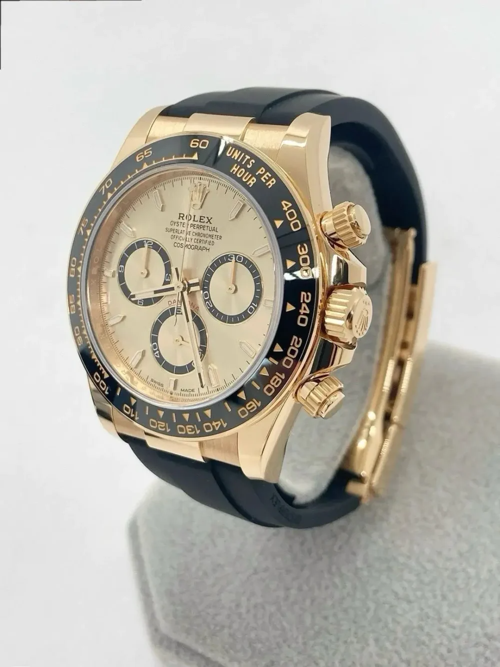 D Cosmograph Daytona Yellow Gold Champagne Dial with Oysterflex Bracelet