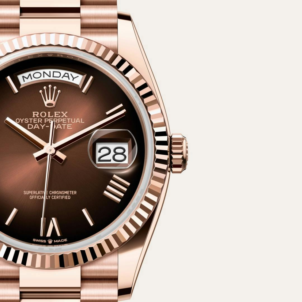 A- Rolex Day-Date 36 Oyster, 36 mm, Everose gold