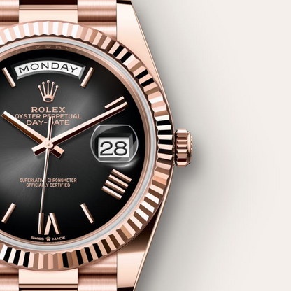 B- Rolex Day-Date 40 Oyster, 40 mm, Everose gold