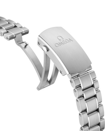 Speedmaster Racing 44.25 mm, steel on steel