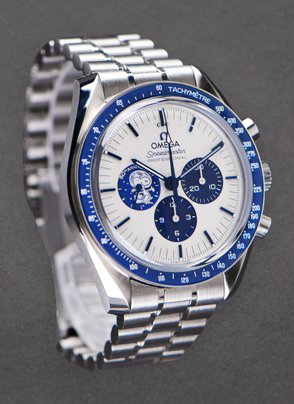 B- Speedmaster Anniversary Series 42 mm, steel on coated nylon fabric strap