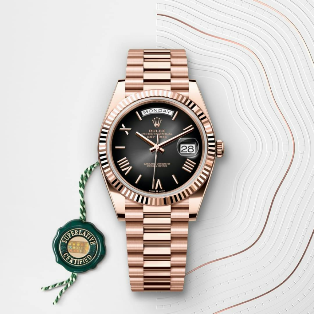 B- Rolex Day-Date 40 Oyster, 40 mm, Everose gold