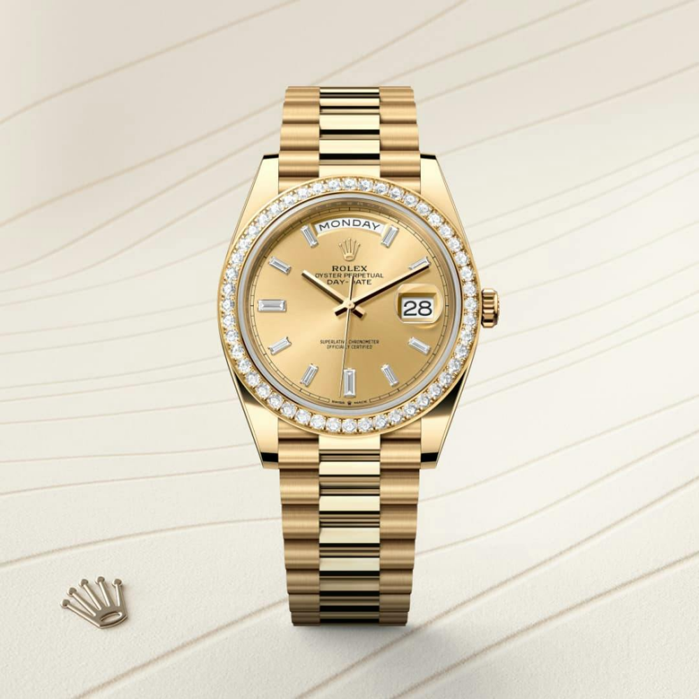Rolex Day-Date 40 Oyster, 40 mm, yellow gold and diamonds