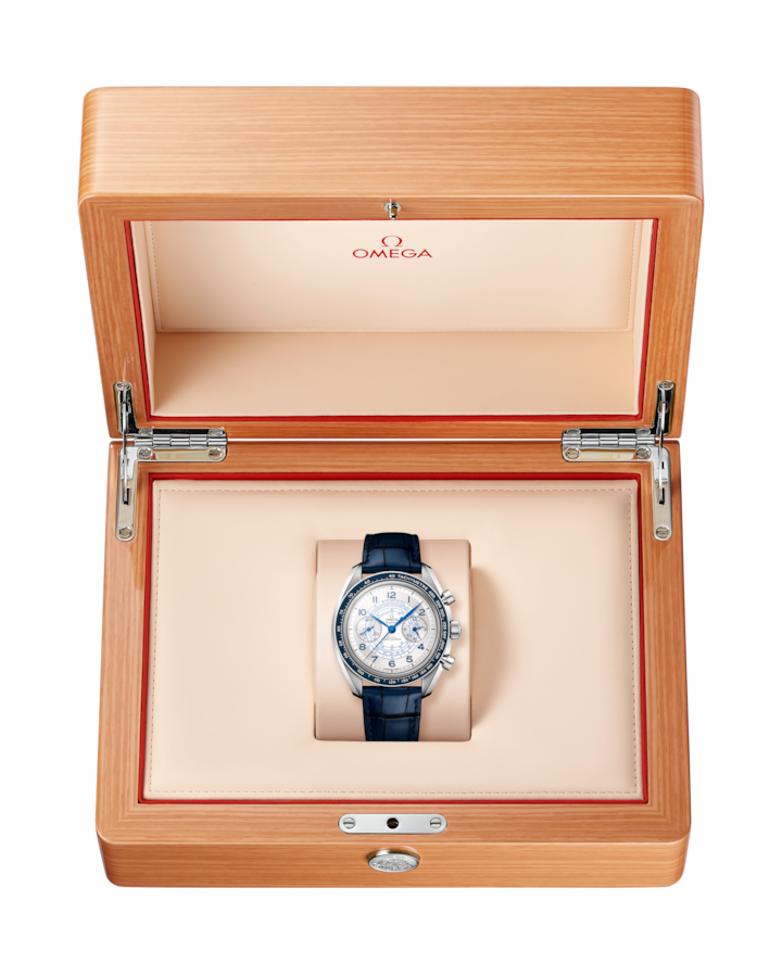 Speedmaster Chronoscope 43 mm, steel on leather strap