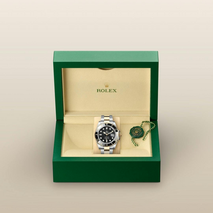 B- Rolex Submariner Date Oyster, 41 mm, Oystersteel and yellow gold