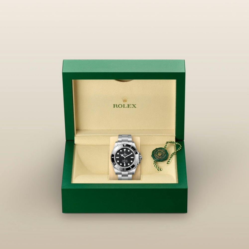 A- Rolex Submariner Oyster, 41 mm, Oystersteel