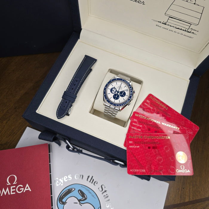 B- Speedmaster Anniversary Series 42 mm, steel on coated nylon fabric strap