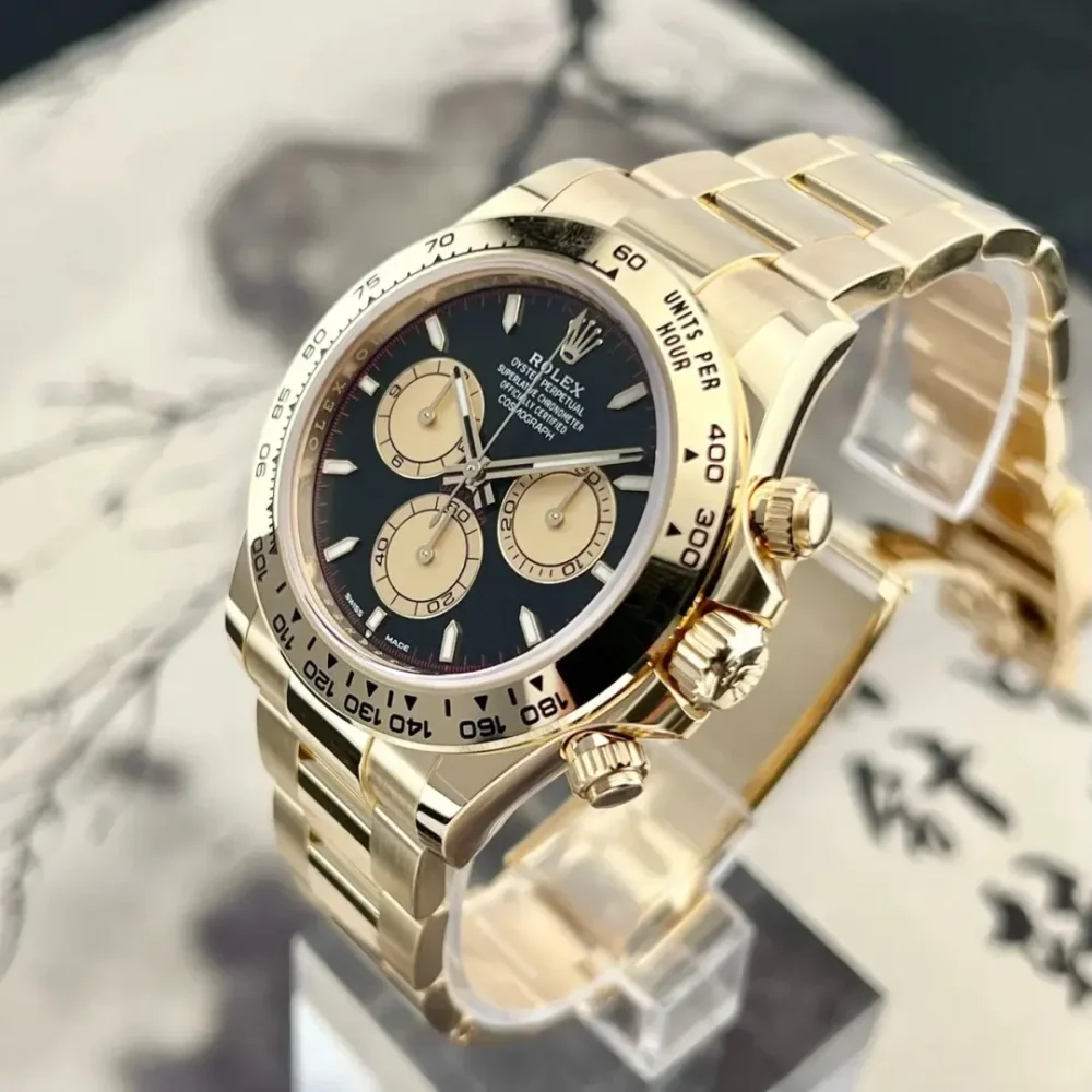 B – Cosmograph Daytona Yellow Gold Paul Newman Dial