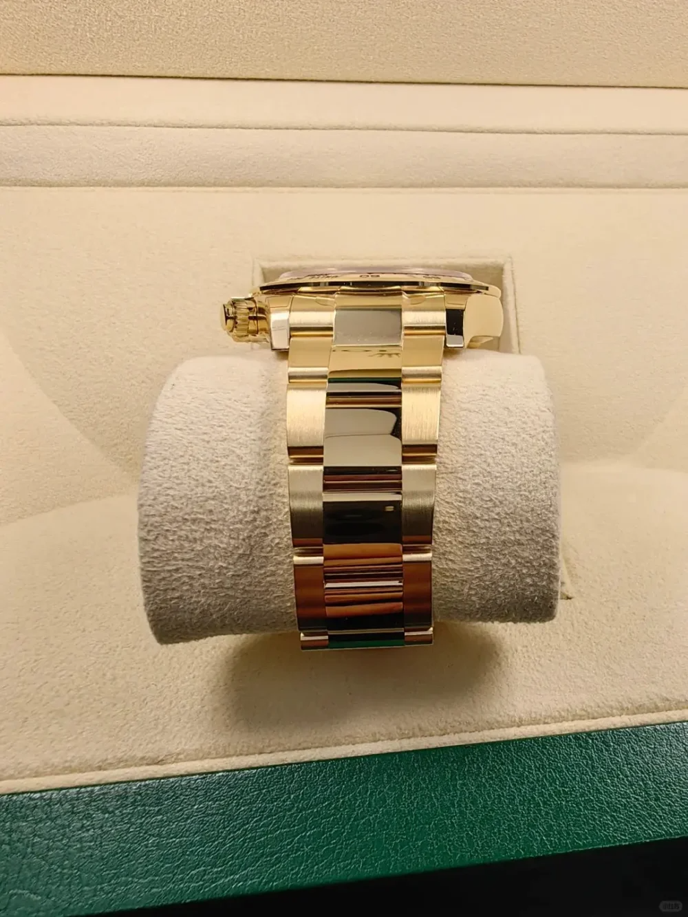 B – Cosmograph Daytona Yellow Gold Paul Newman Dial