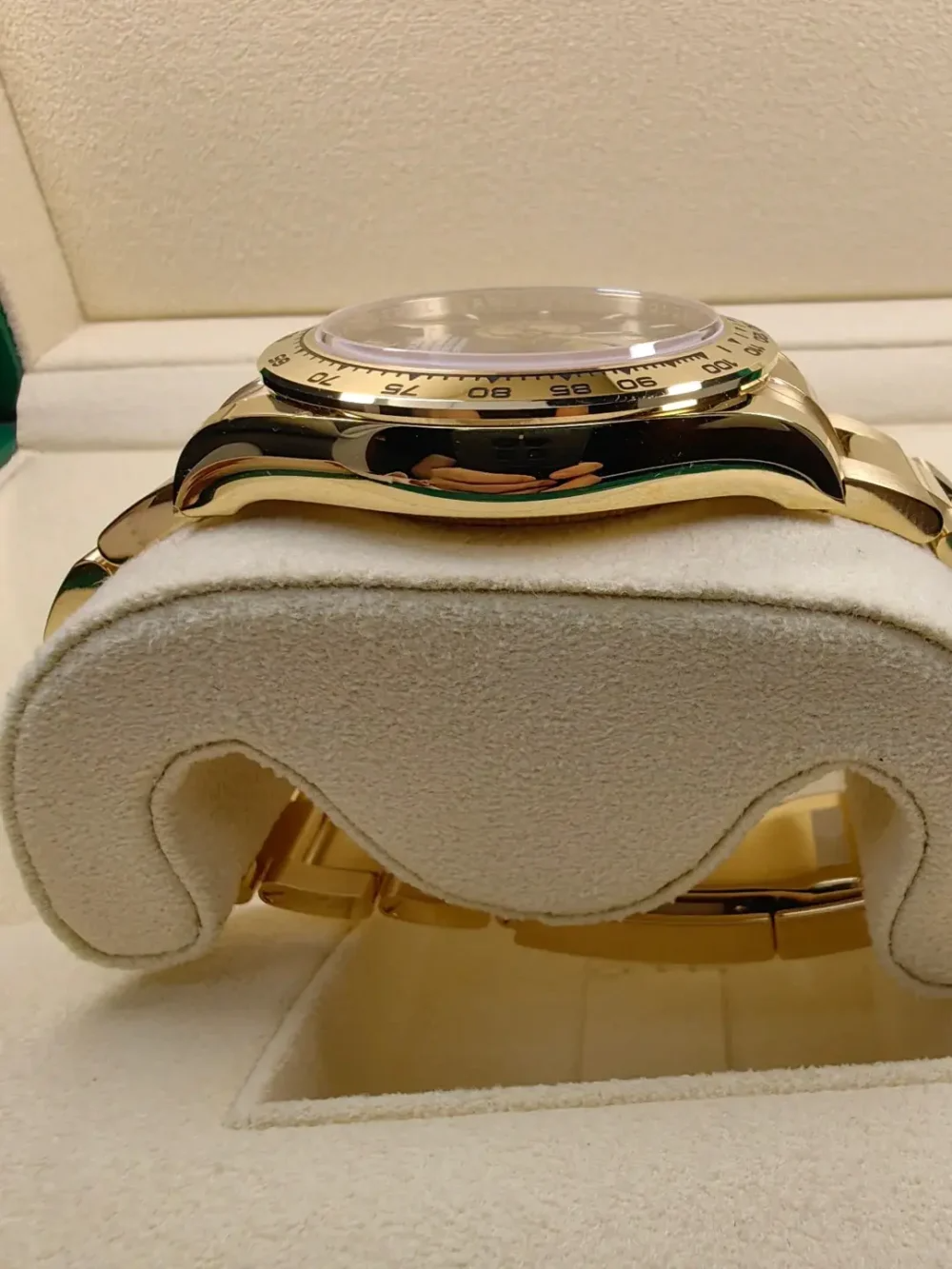 B – Cosmograph Daytona Yellow Gold Paul Newman Dial