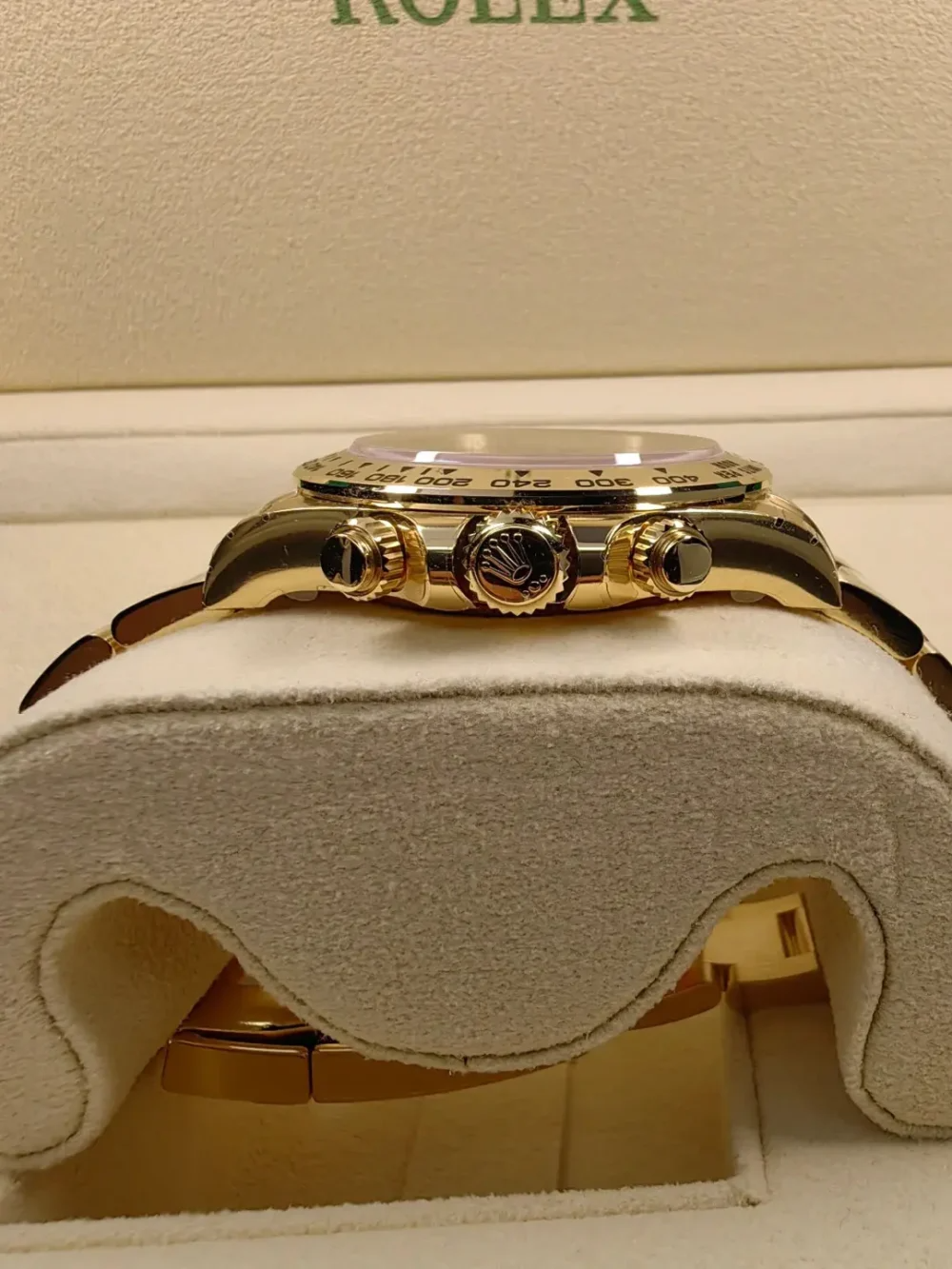 B – Cosmograph Daytona Yellow Gold Paul Newman Dial