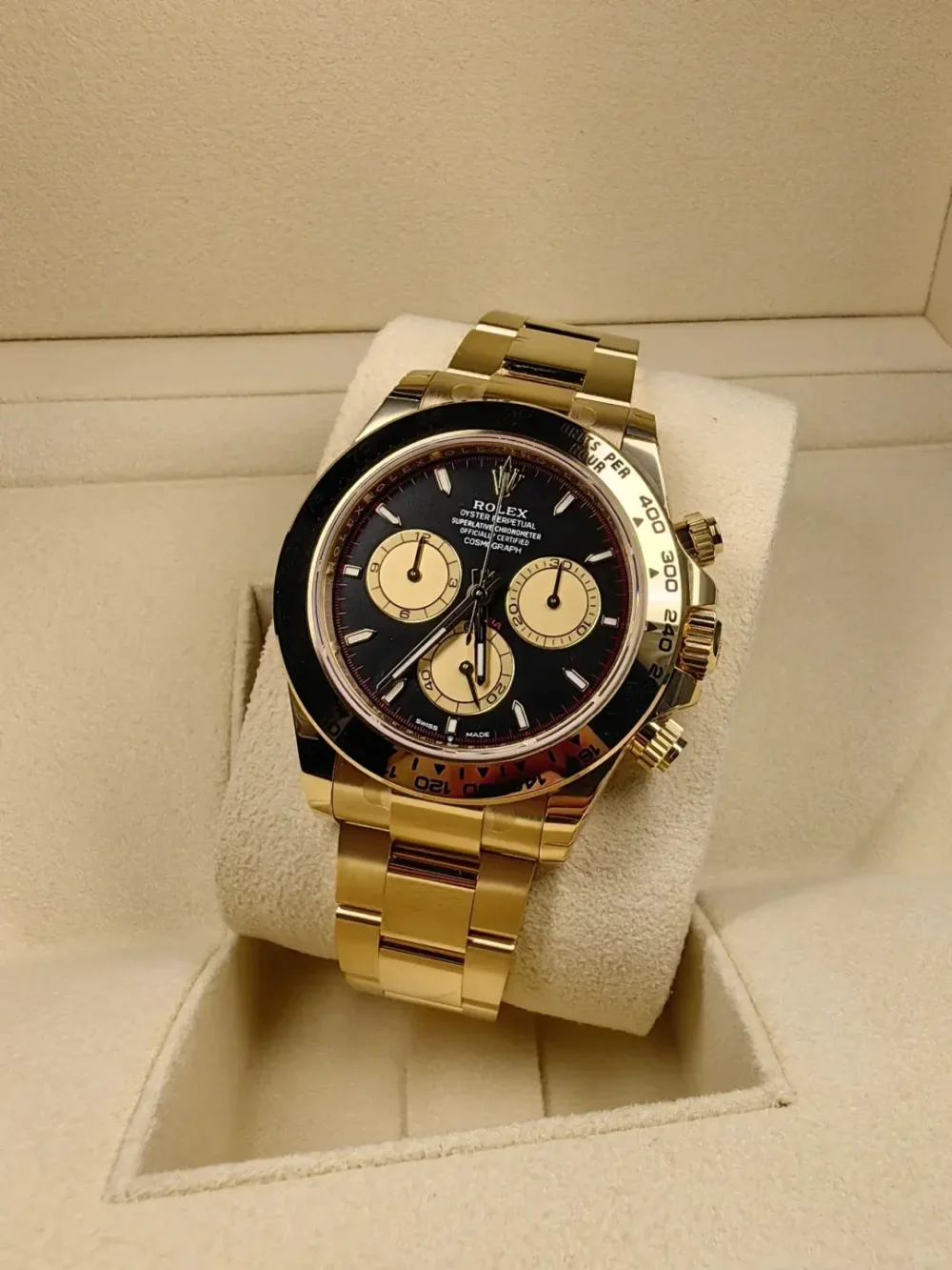 B – Cosmograph Daytona Yellow Gold Paul Newman Dial
