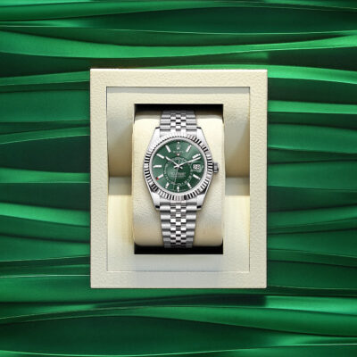 Sky-Dweller, 42mm, Oystersteel and 18k White Gold, Green, Jubilee